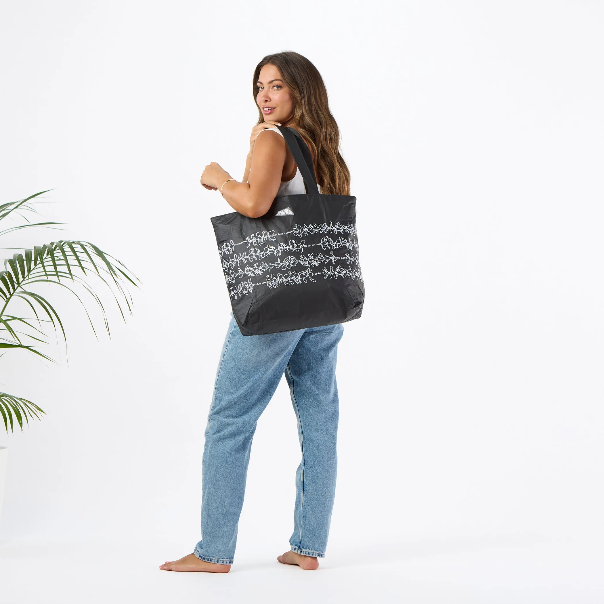 Day Tripper | Lei Puamana by Salvage Public