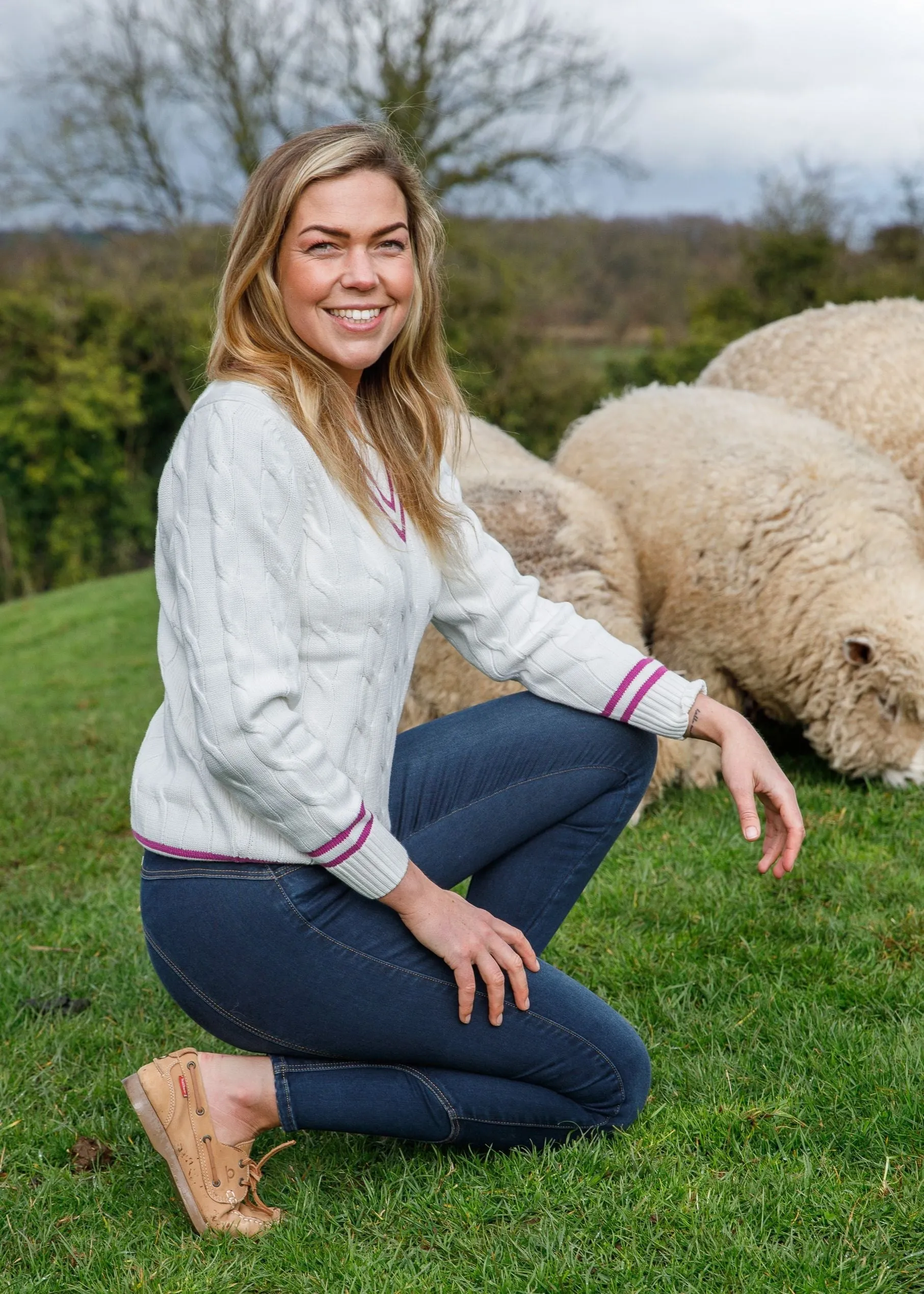 Heather Ladies Cable Knit Cricket Jumper In Ecru